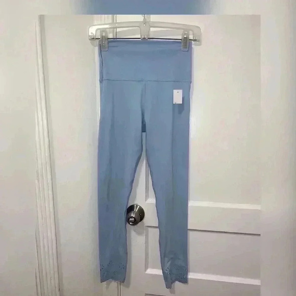 Glyder Baby Blue Leggings With Floral Laser Cutouts NEW - Picture 1 of 4